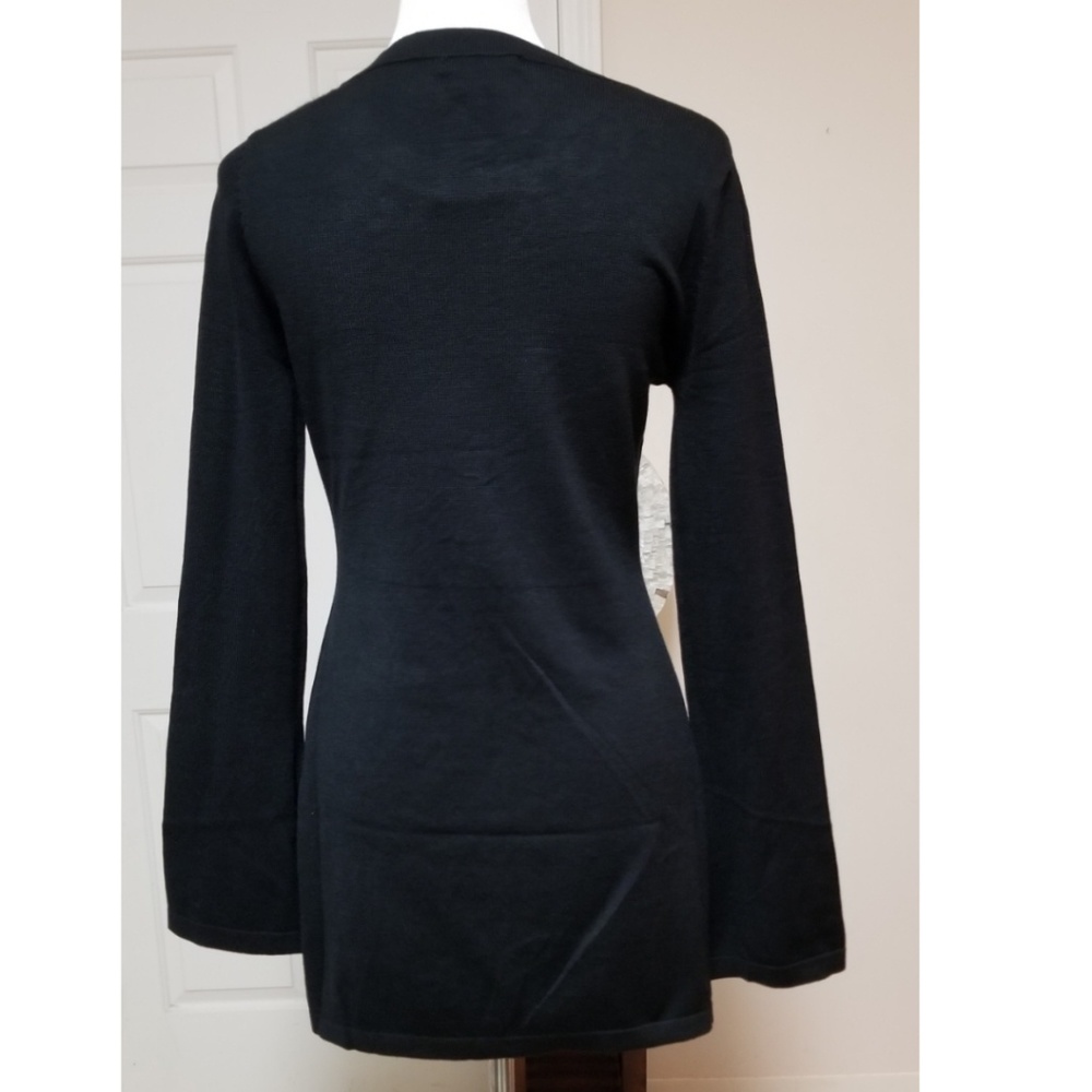🆕️⬇️🎉HOST PICK🎉 Esperanza Black Embellished Peep Hole Sweater - Picture 6 of 8